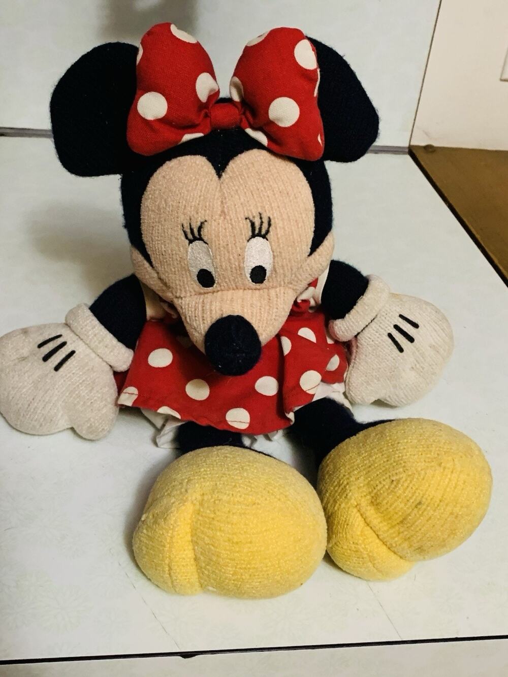 Disney Minnie Mouse Knit 12” Plush Stuffed Toy, Minnie Mouse Collection